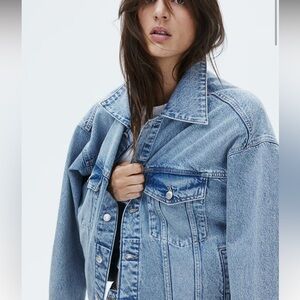Zara‎ denim jacket size Large